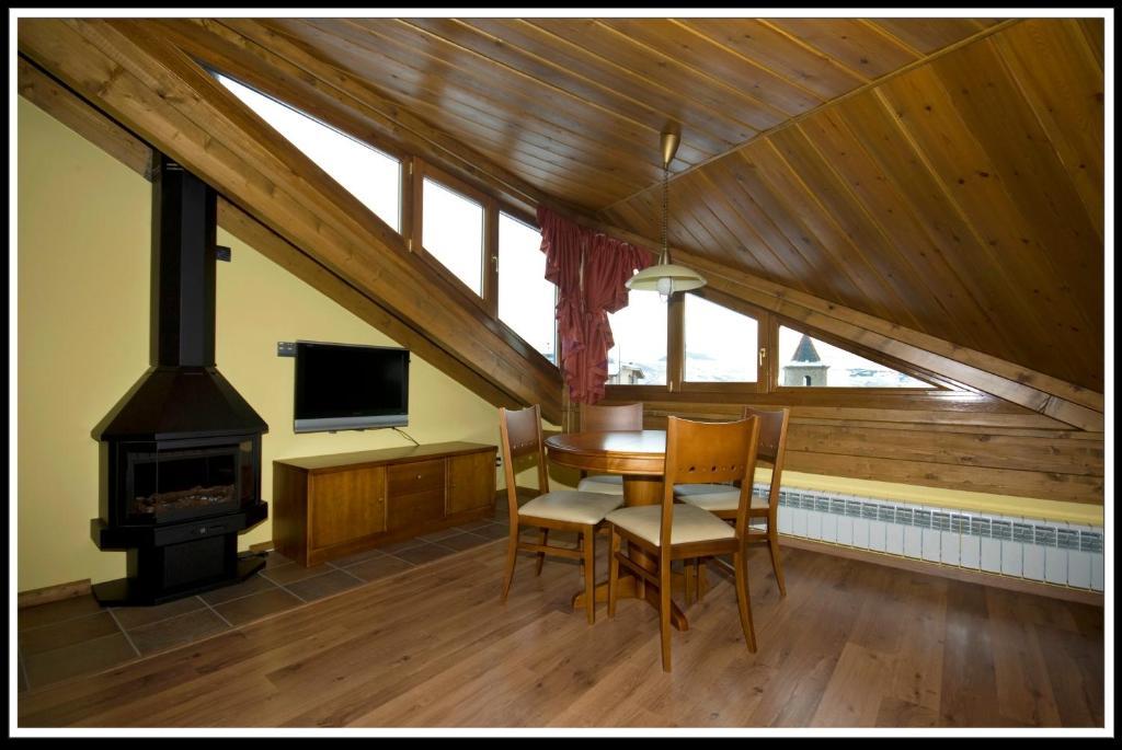 Hotel Roca Alp Szoba fotó